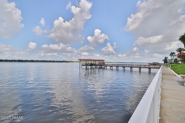 Building Photo - 2711 N Halifax Ave