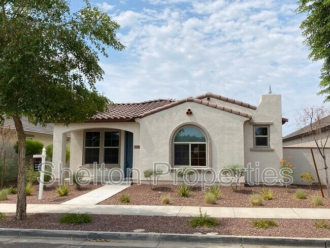 Primary Photo - 2350 N Delaney Dr
