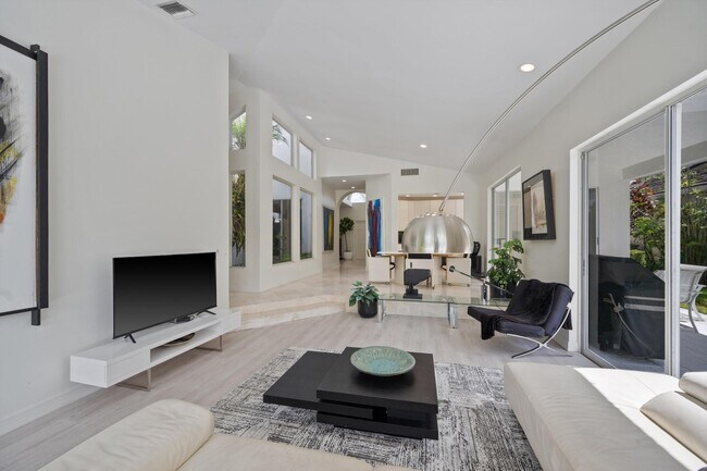 Building Photo - 2587 Muir Cir