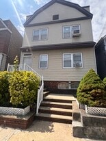 Building Photo - 32 E 47th St