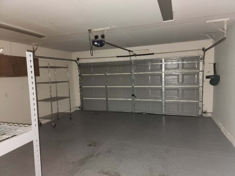 Building Photo - 2510 Sea Breeze St