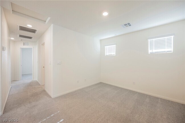 Building Photo - 402 Larksong Ave