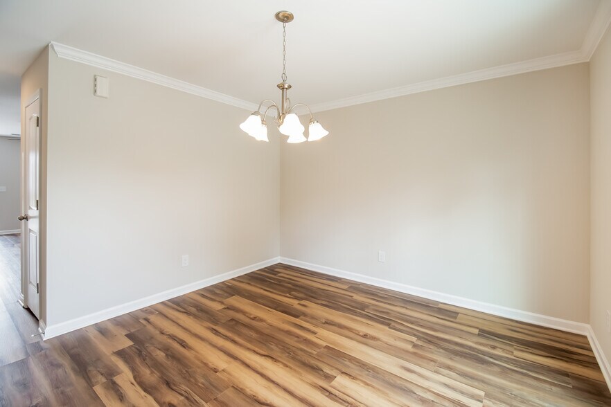 Building Photo - 925 Dawsons Park Wy