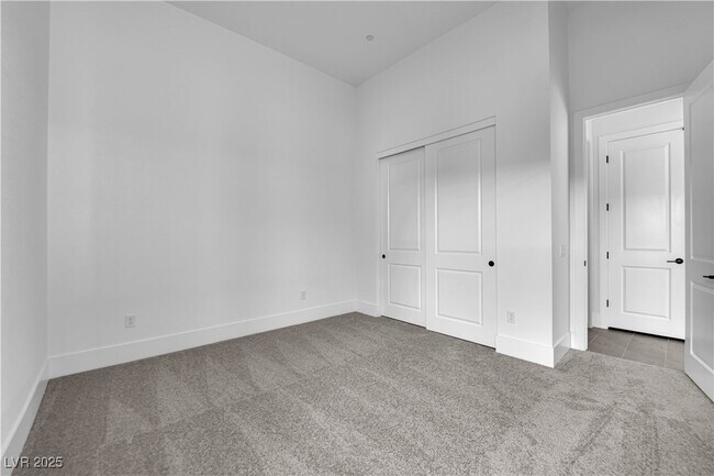 Building Photo - 4792 Outlook Peak St