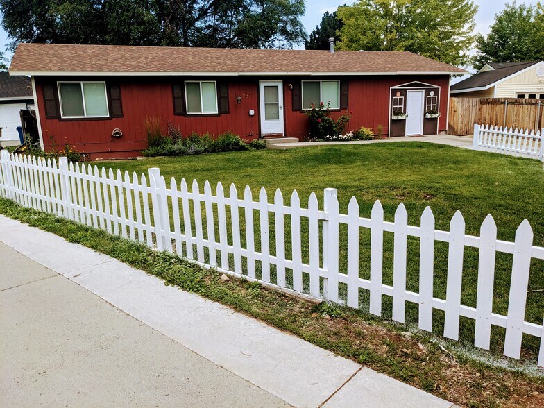 Building Photo - 2377 W Panama St