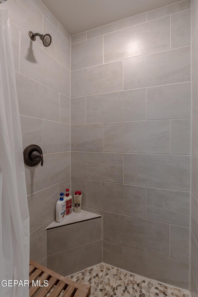 Building Photo - 828 Paseo Solar Dr