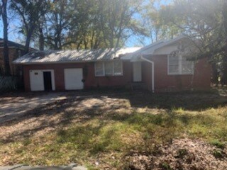 Primary Photo - 5392 Byron Ave
