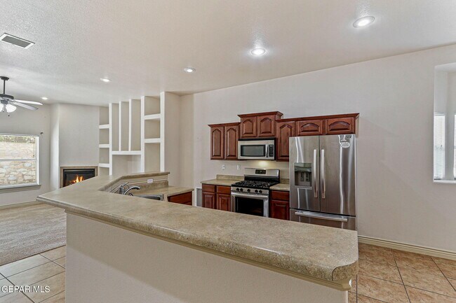 Building Photo - 5557 Gustavo Madrid Ln