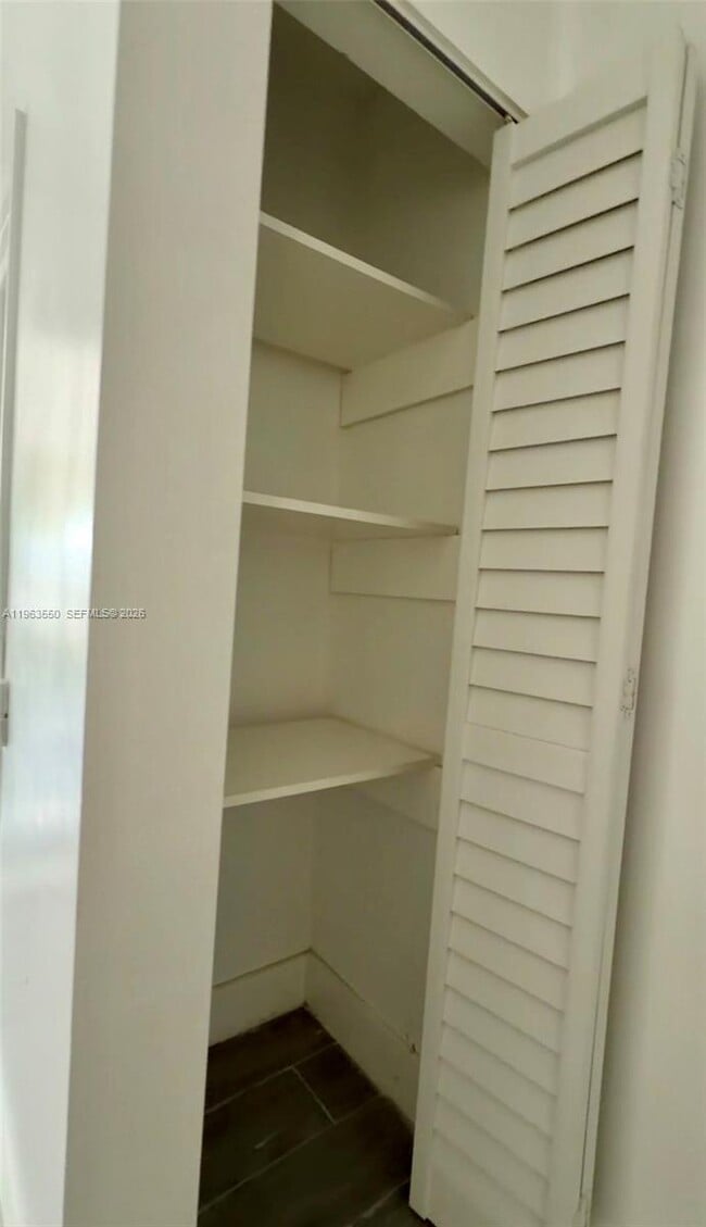 Building Photo - 3515 Van Buren St