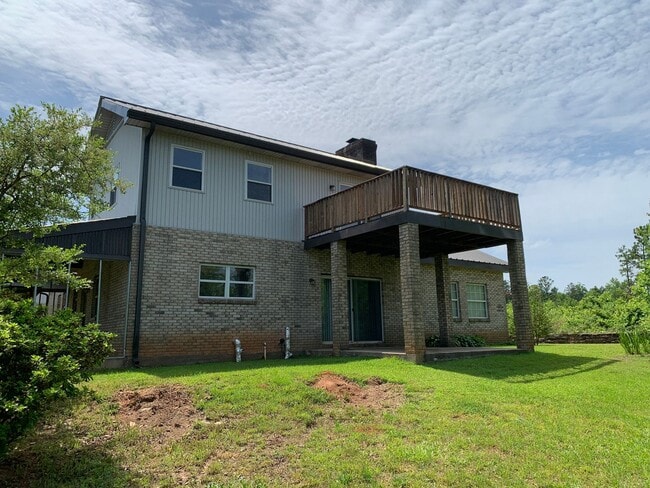 Building Photo - Unique Home and Land in Camp Hill