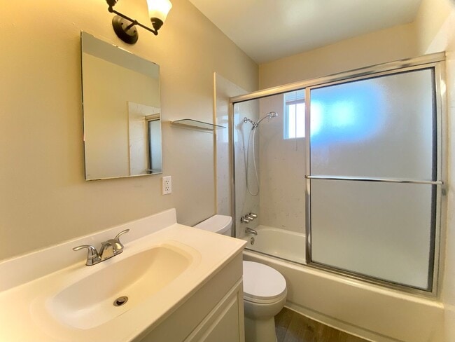 Building Photo - Lovely 4-bedroom home in Fremont – Sundale Neighborhood!