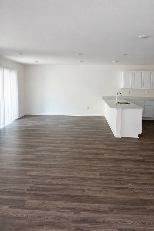 Building Photo - 514 Liberty Hall Dr