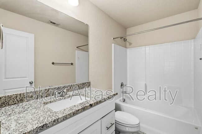 Building Photo - 268 Castleridge Dr