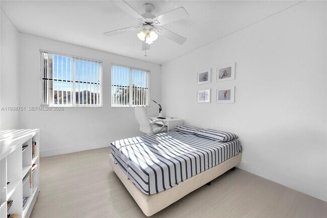 Building Photo - 1176 Cedar Falls Dr