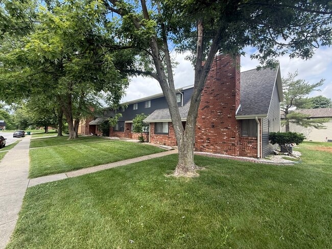 Building Photo - 204 W Wesley Dr