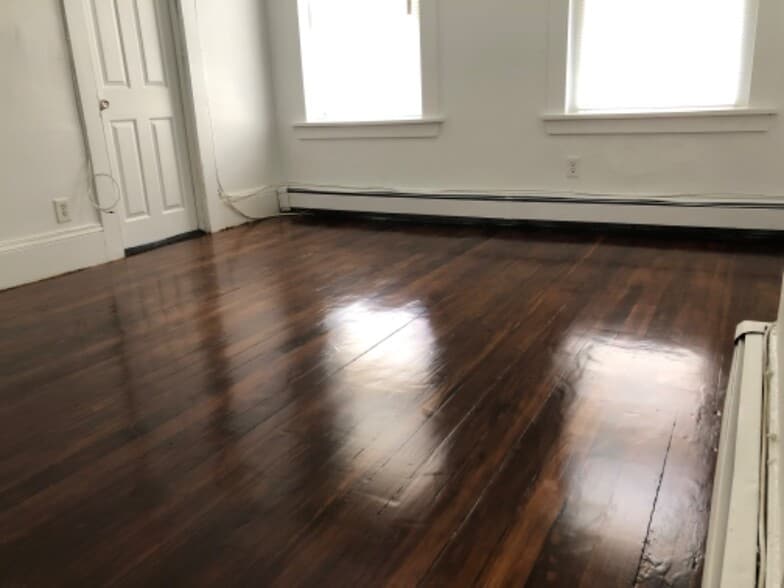 Building Photo - 34 Cunard St