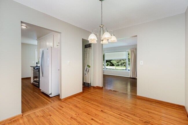 Building Photo - 4 Bed | 2 bath House in Andover School Dis...