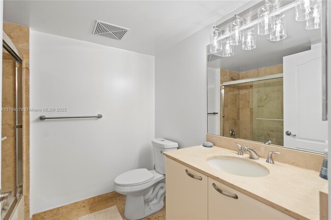 Building Photo - 2101 Brickell Ave
