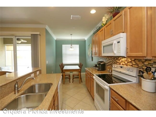 Building Photo - 7927 Moonstone Dr