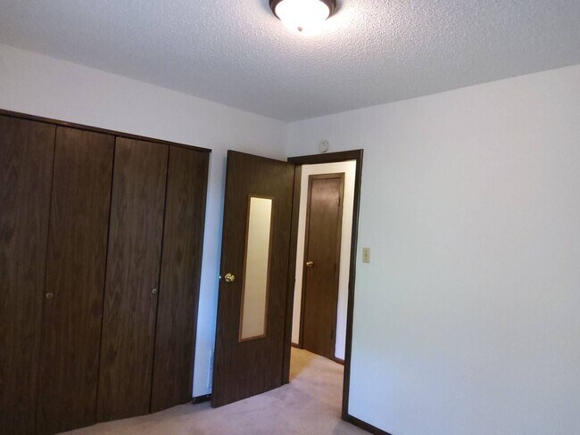Building Photo - 3125 Themis St
