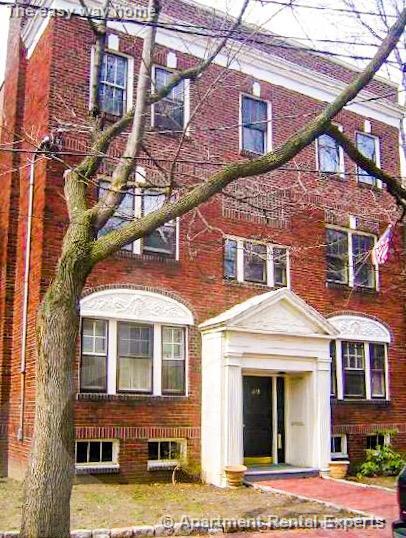 Building Photo - 39 Lee St