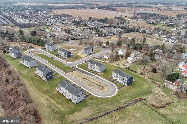 Building Photo - 2051 Ter Vw Ln