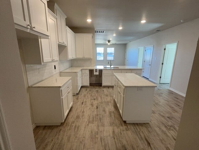 Building Photo - 5102 Rose Petal Ct