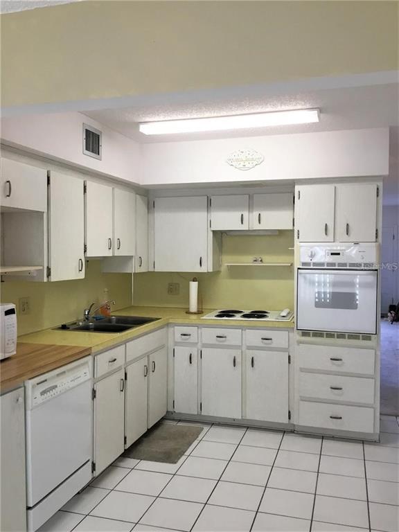 Building Photo - 2359 Finlandia Ln