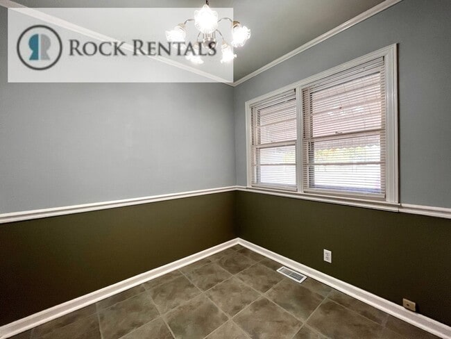 Building Photo - Cute 2 Bed 1 Bath House in Great Neighborhood