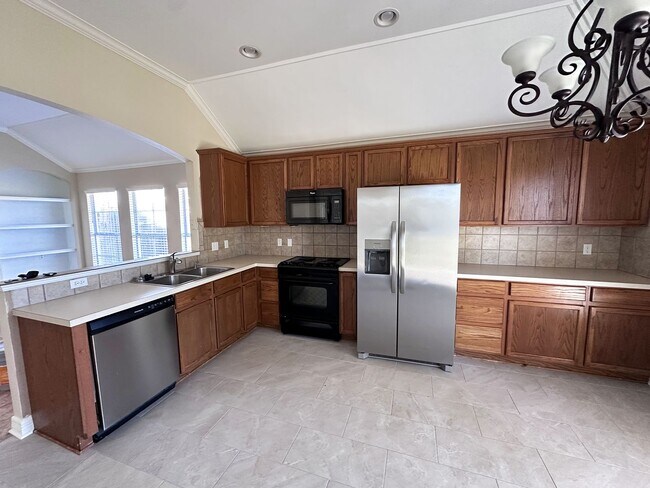 Building Photo - 505 Gaston Cir