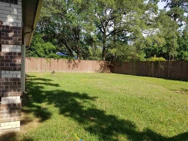 Building Photo - 860 Reynolds Ln