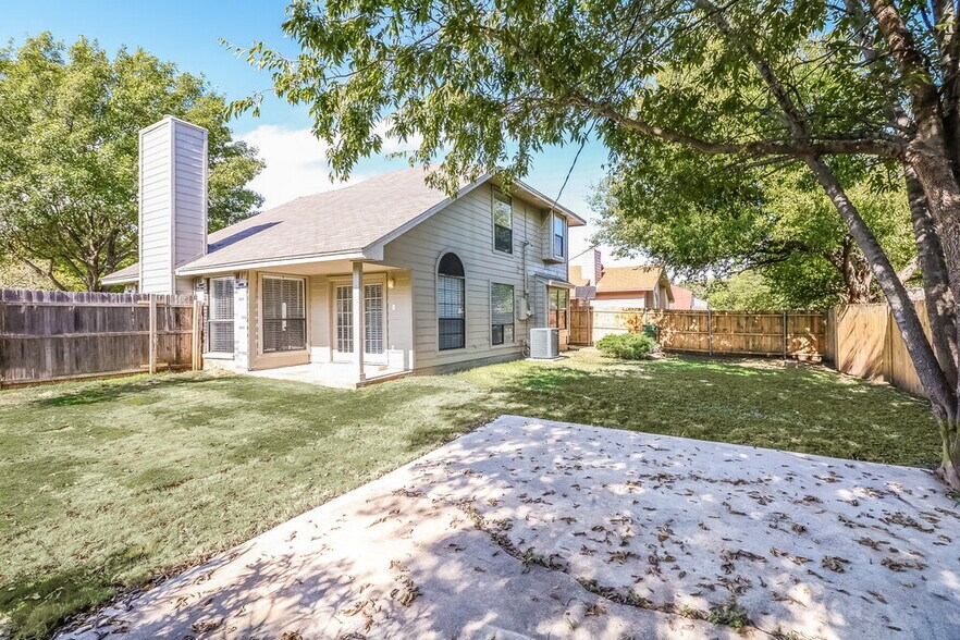 Building Photo - 6519 Impala Dr