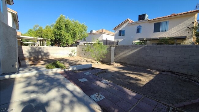 Building Photo - 8717 Harvest Valley Ave