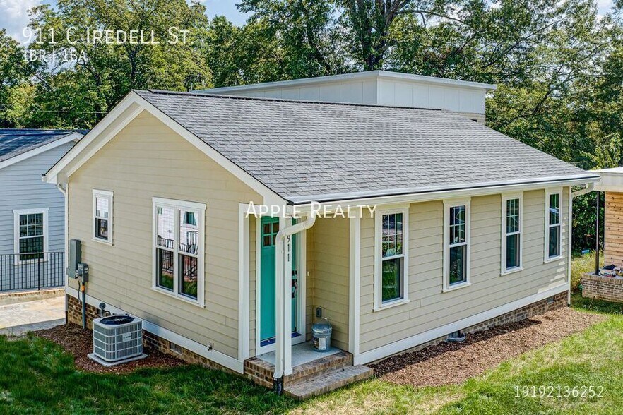 Building Photo - 911 Iredell St