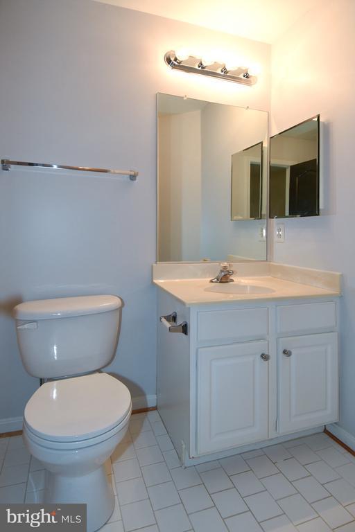 Building Photo - 15511 Kennett Square Way