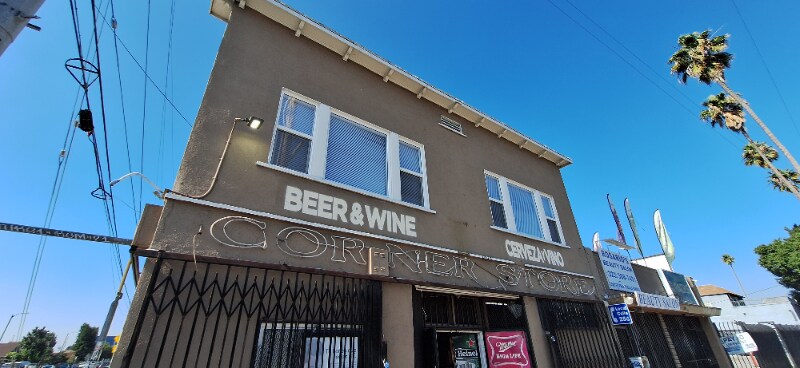 Building Photo - 507 W 59th Pl