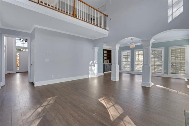 Building Photo - 127 Tara Blvd