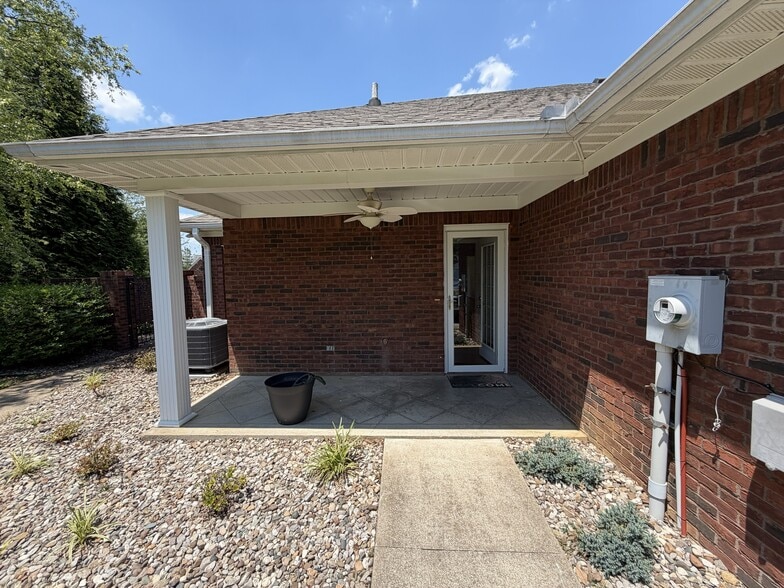 Building Photo - 103 Ashton Ct