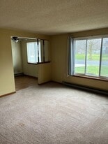 Building Photo - 103 Community Dr