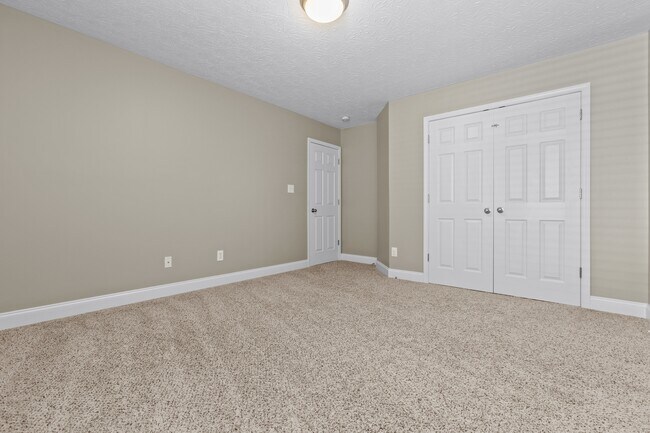 Building Photo - 588 Lanarkshire Pl