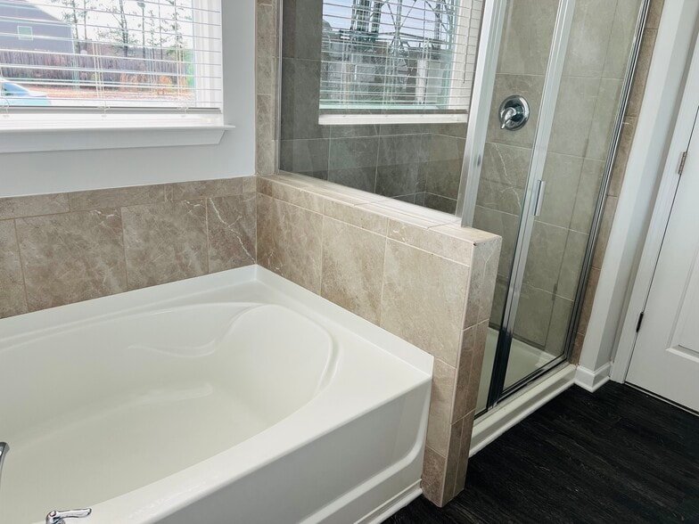 Building Photo - 205 Talisker Way