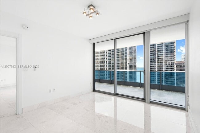 Building Photo - 200 Biscayne Blvd Way