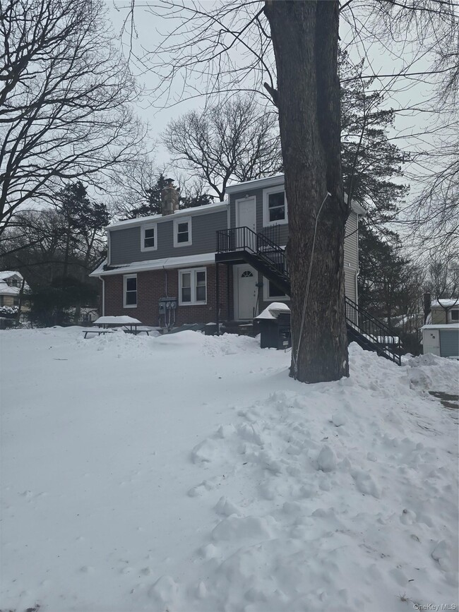 Building Photo - 80 Hillwood Dr