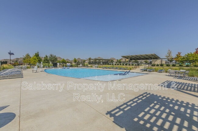 Building Photo - 10332 Morada Rd