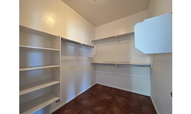 Building Photo - 1037 S Speckled Stone Way