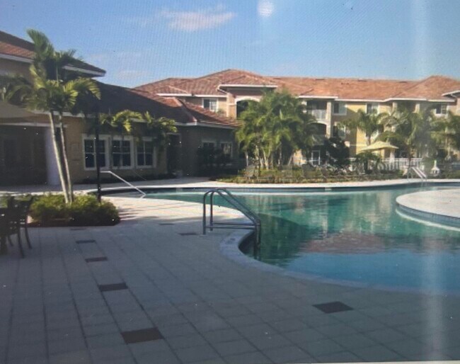 Building Photo - 6386 Emerald Dunes Dr