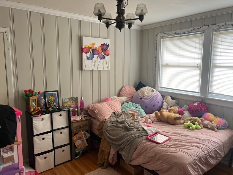 Building Photo - 6241 Forest Hill Ave