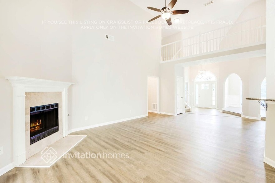 Building Photo - 4240 Autumn Lake Ct