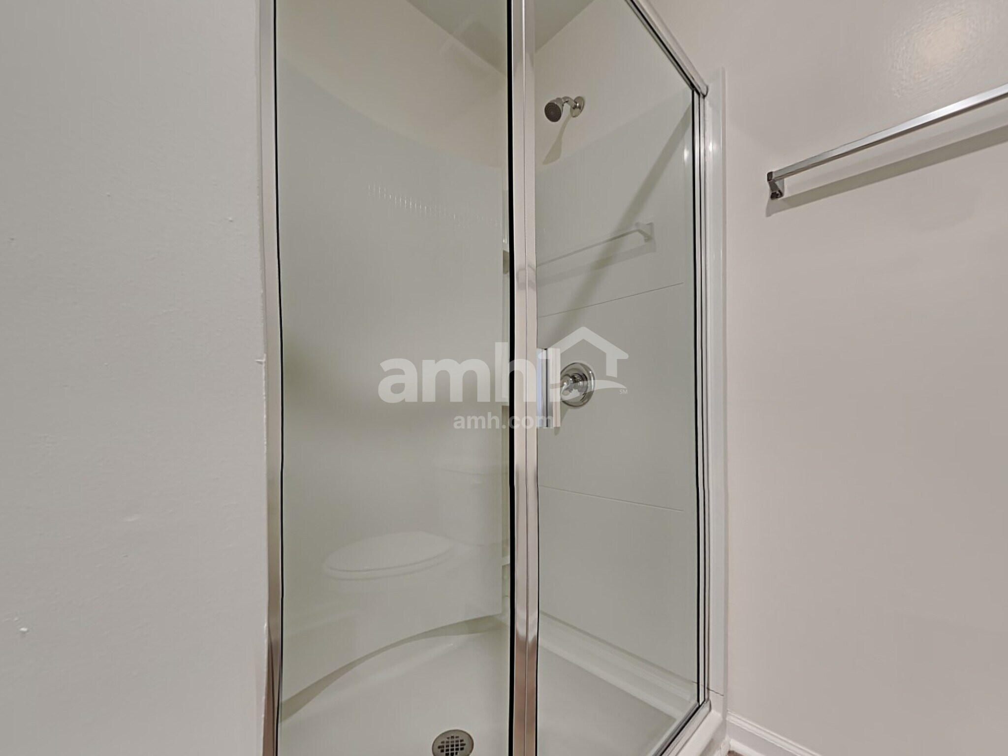 Building Photo - 1325 John Swann St