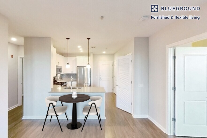 Building Photo - 333 Great River Rd